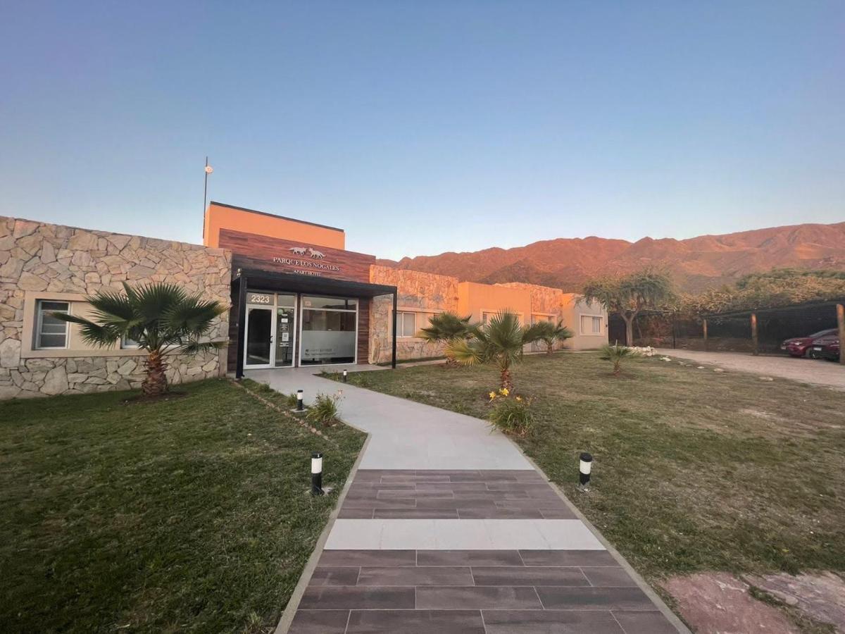 Parque Nogales Apartahotel